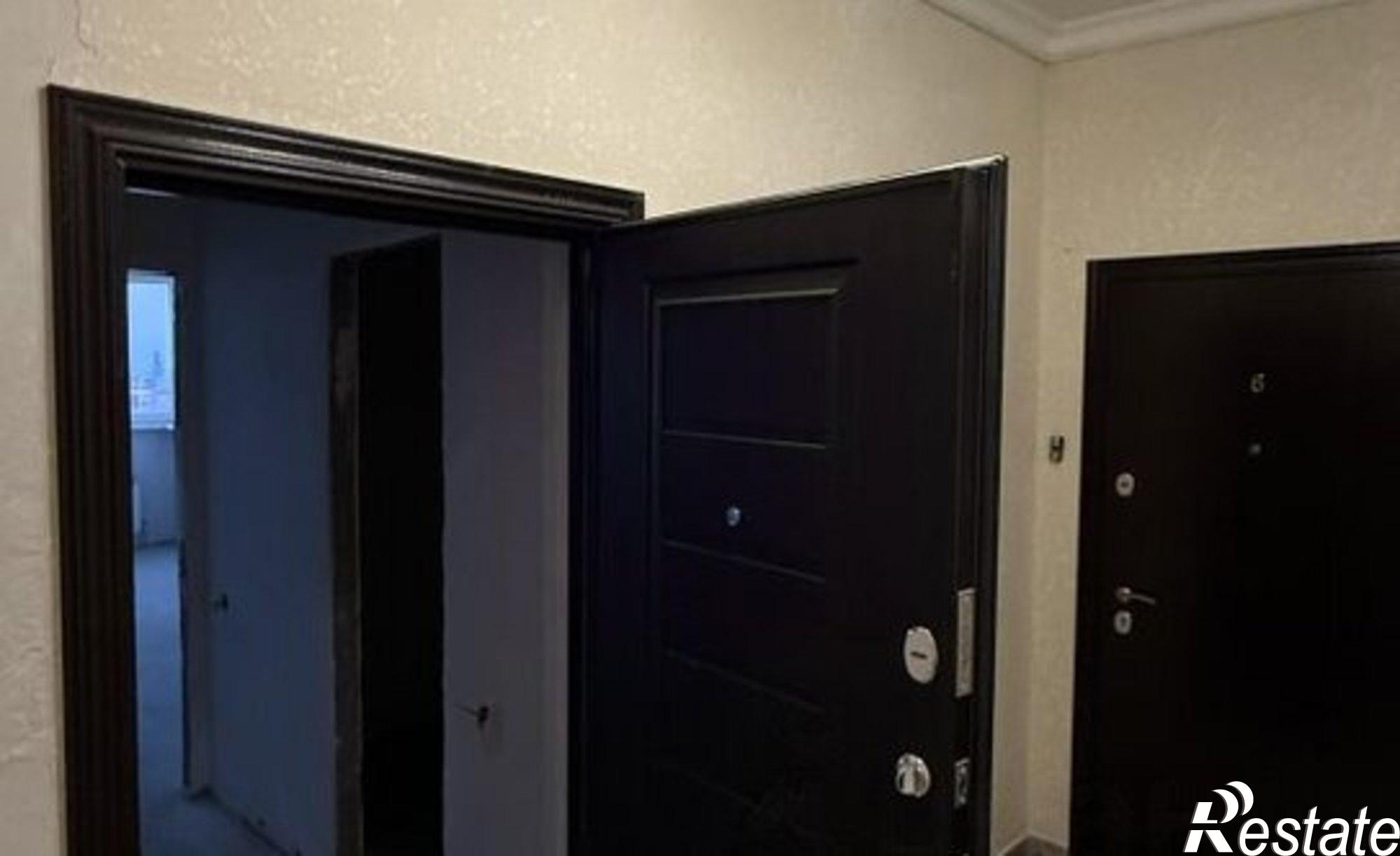 Купить квартиру за 6 000 000 рублей на пер Петрова, 14