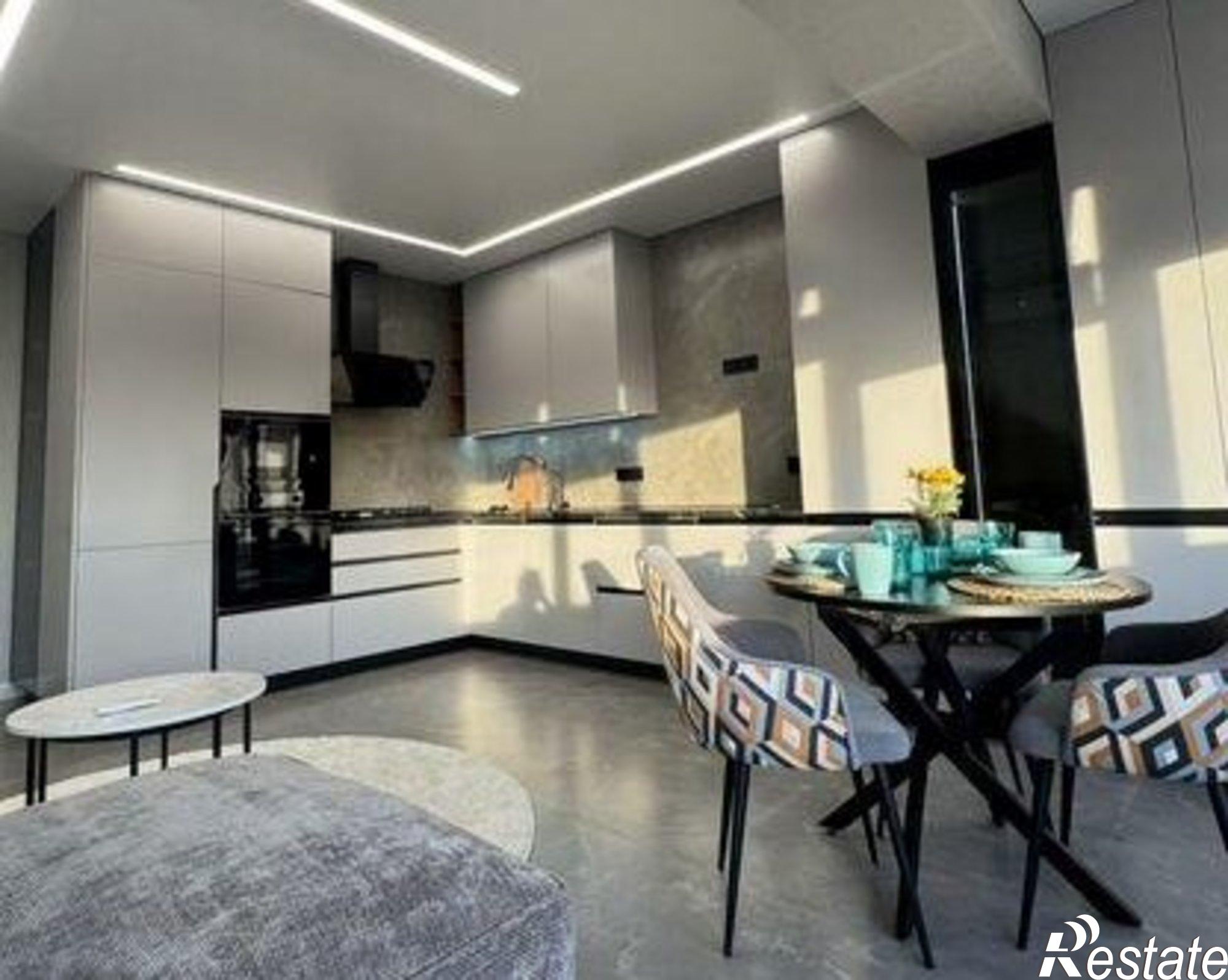 Купить квартиру за 8 700 000 рублей на улица 45-я Параллель, 87