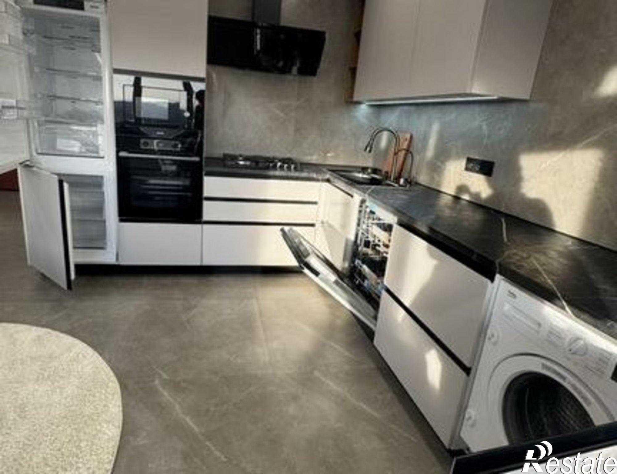 Купить квартиру за 8 700 000 рублей на улица 45-я Параллель, 87