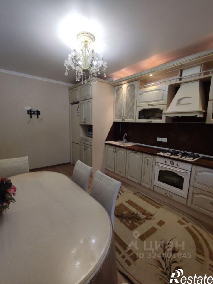 3-комн квартира улица Тухачевского, 28/1,  д. 28/1