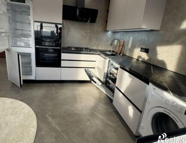 2-комн квартира улица 45-я Параллель, 87,  д. 87