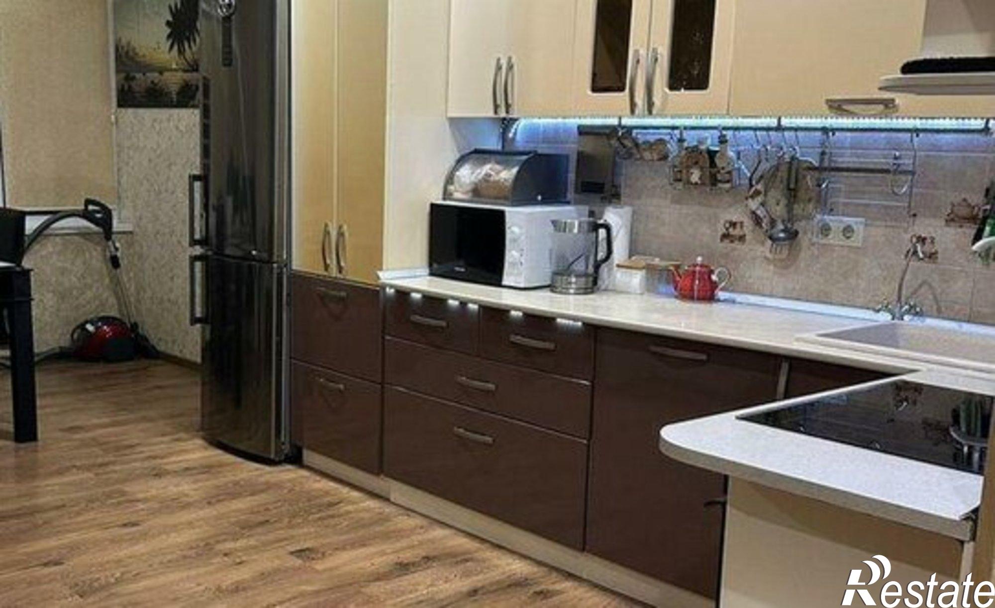 Купить квартиру за 10 000 000 рублей на переулок Крупской, 29