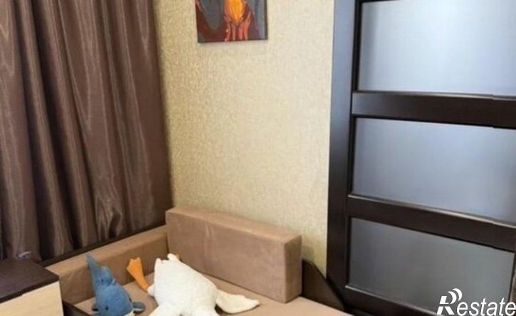 2-комн квартира ул 45 Параллель, 73,  д. 73