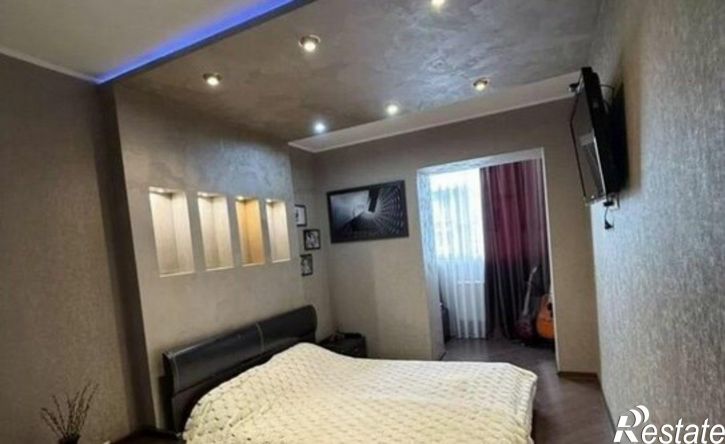 2-комн квартира ул 45 Параллель, 73,  д. 73