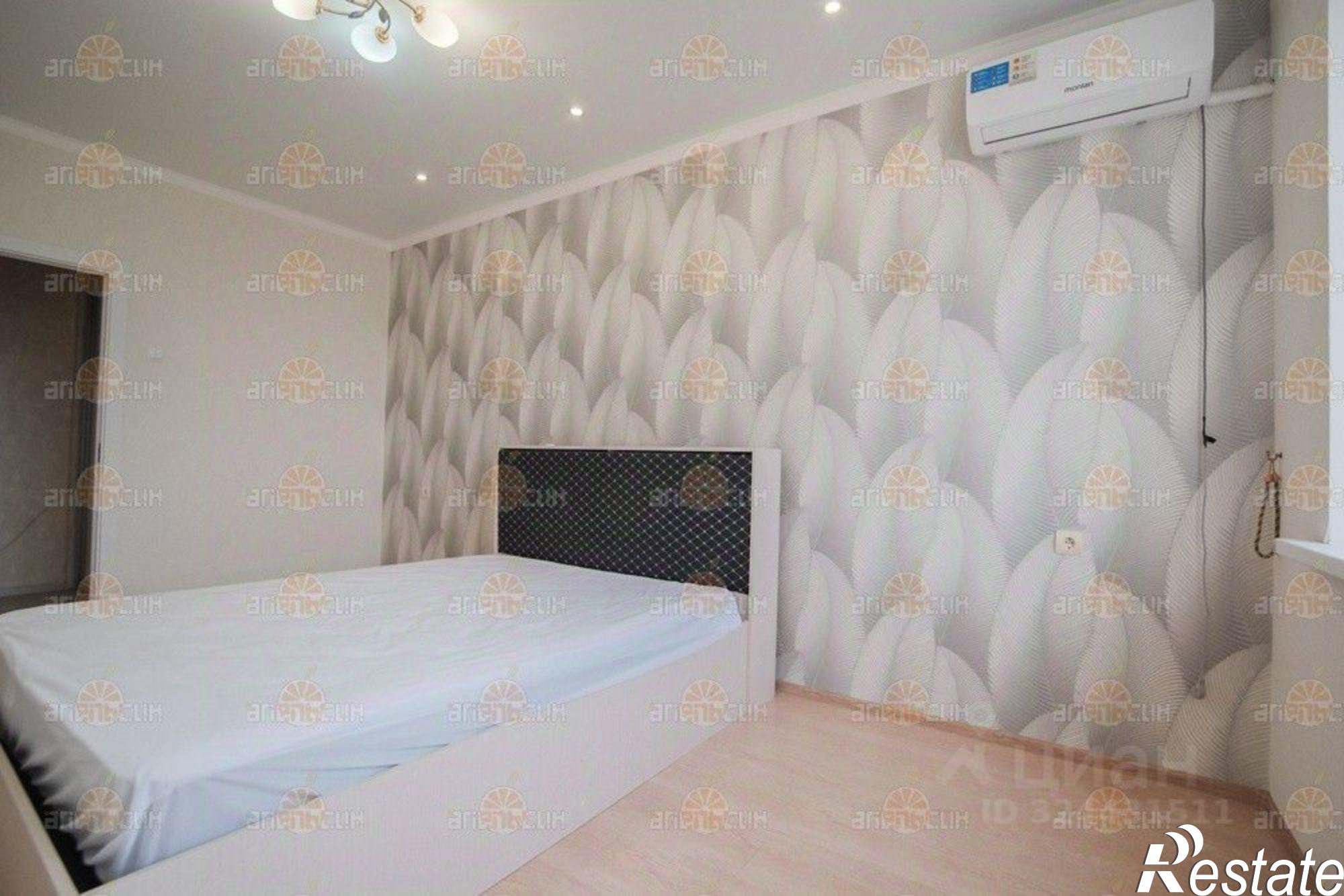 Сдать квартиру за 25 000 рублей на улица Рогожникова, 13