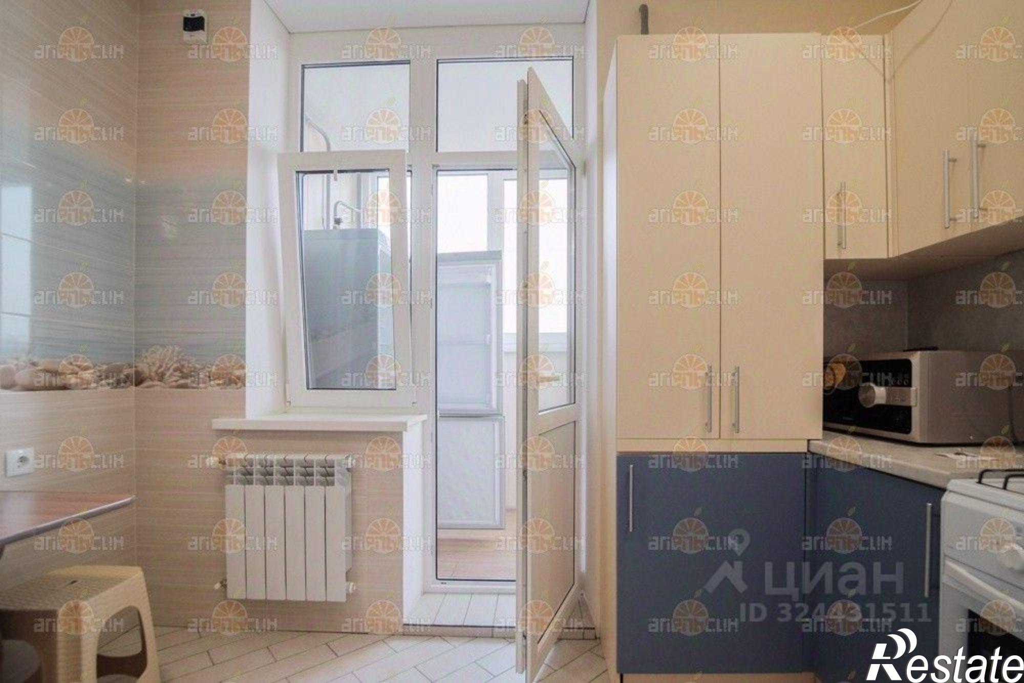 Сдать квартиру за 25 000 рублей на улица Рогожникова, 13