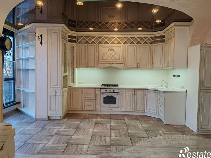 3-комн квартира улица Тухачевского, 25/8,  д. 25/8