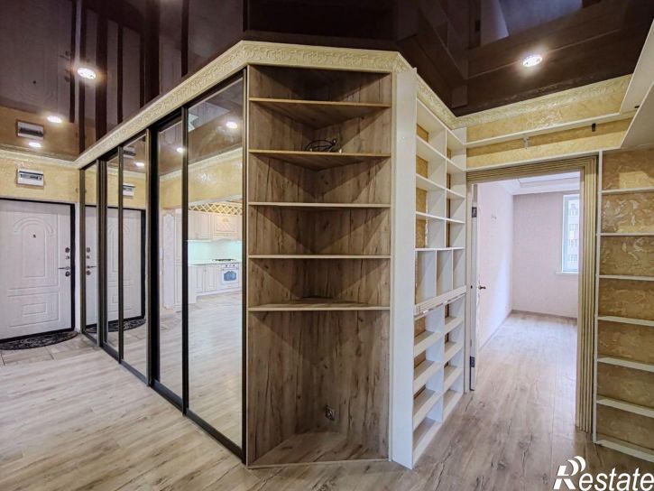 3-комн квартира улица Тухачевского, 25/8,  д. 25/8