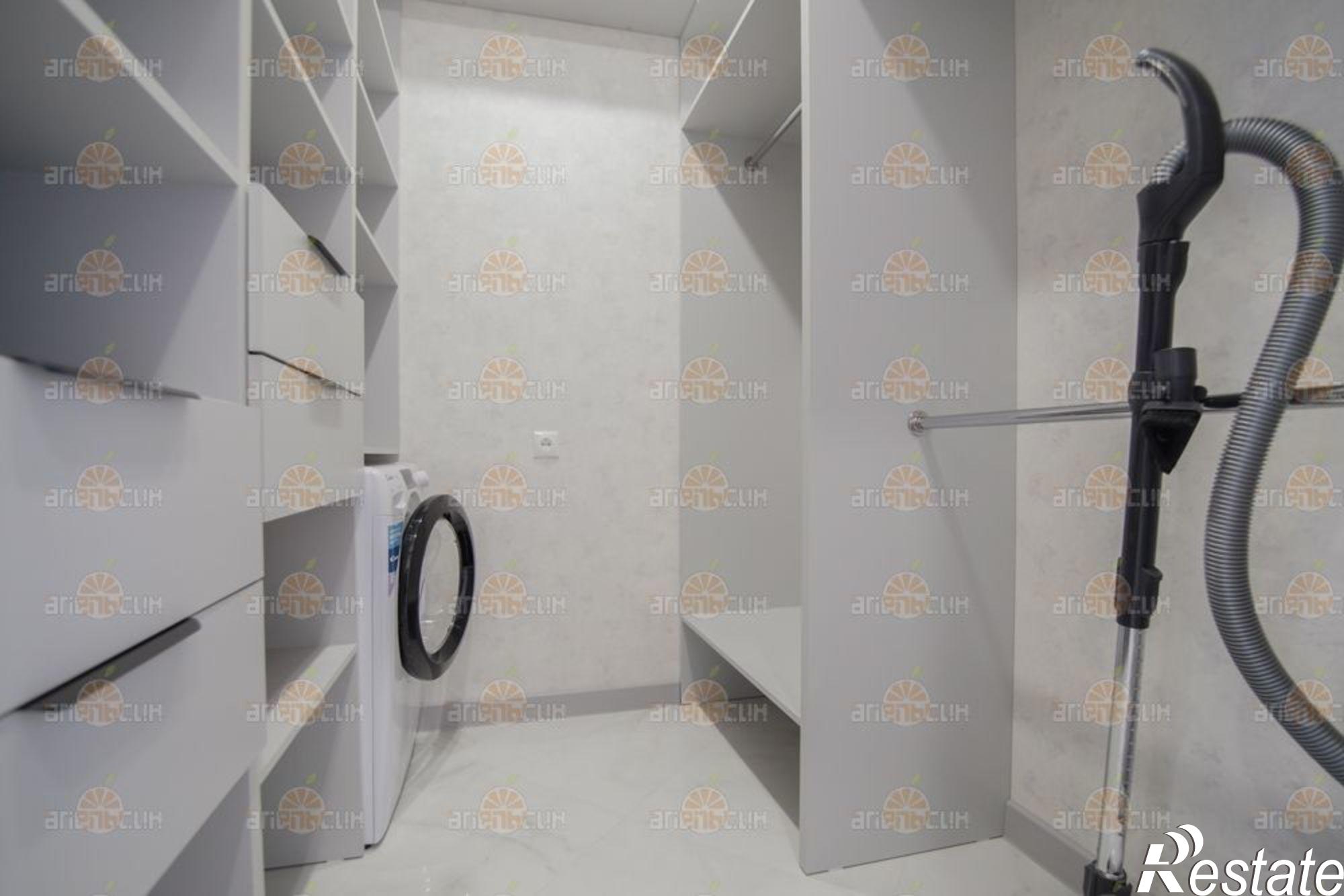 Сдать квартиру за 40 000 рублей на Павла Буравцева, 42