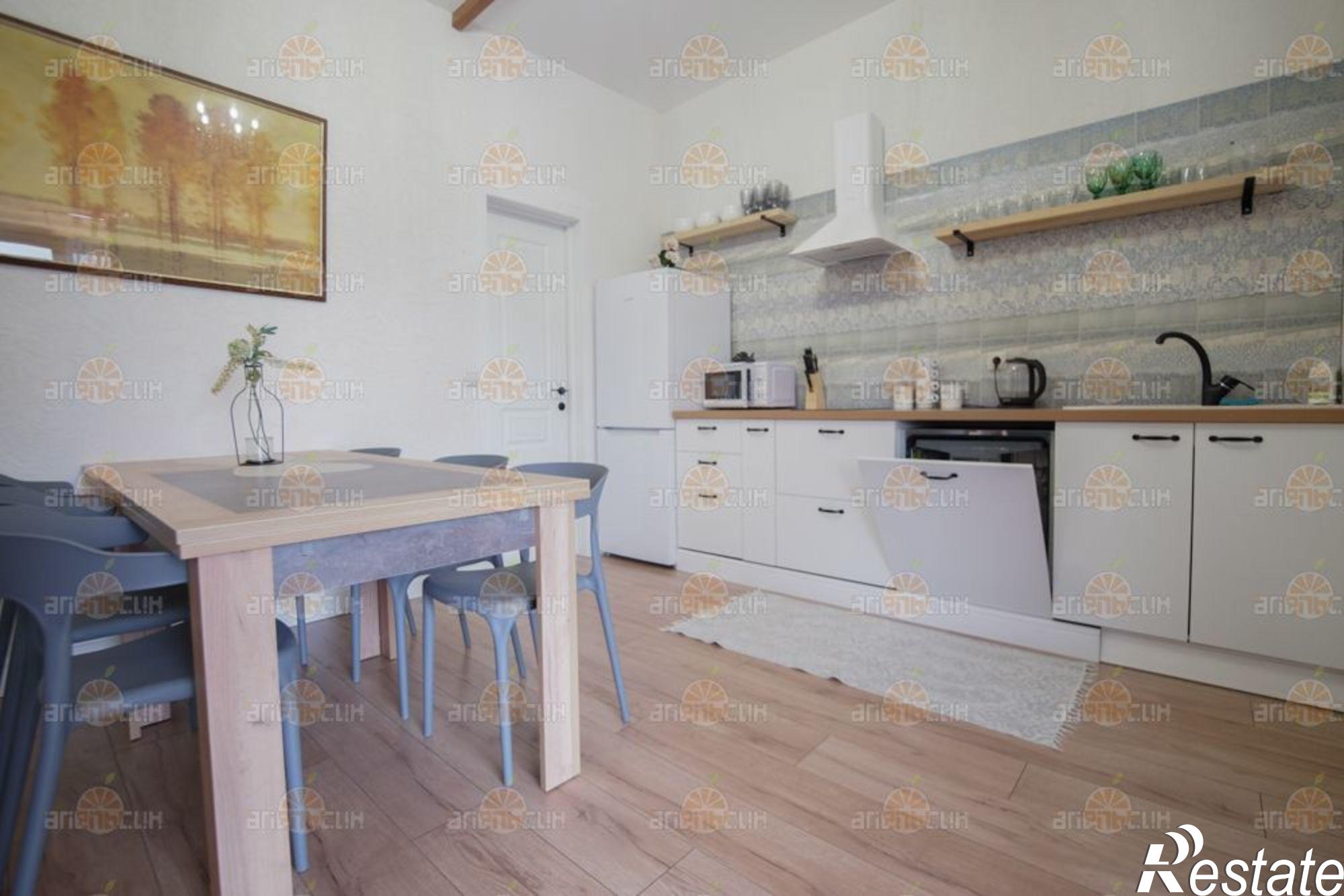 Сдать дачу, дом, коттедж за 50 000 рублей на СНТ Встреча, 366