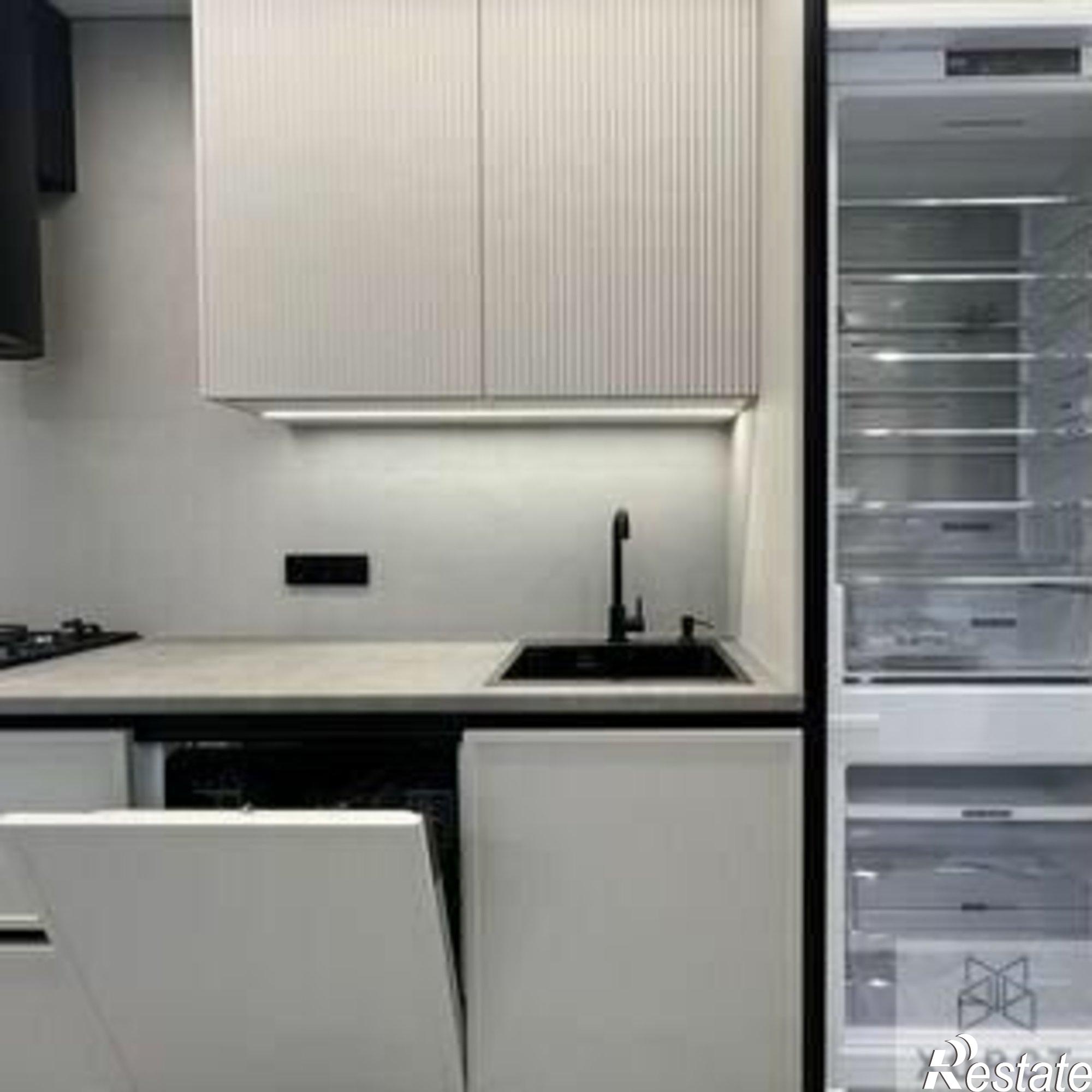 Купить квартиру за 15 500 000 рублей на ул Василия Копцова, 1