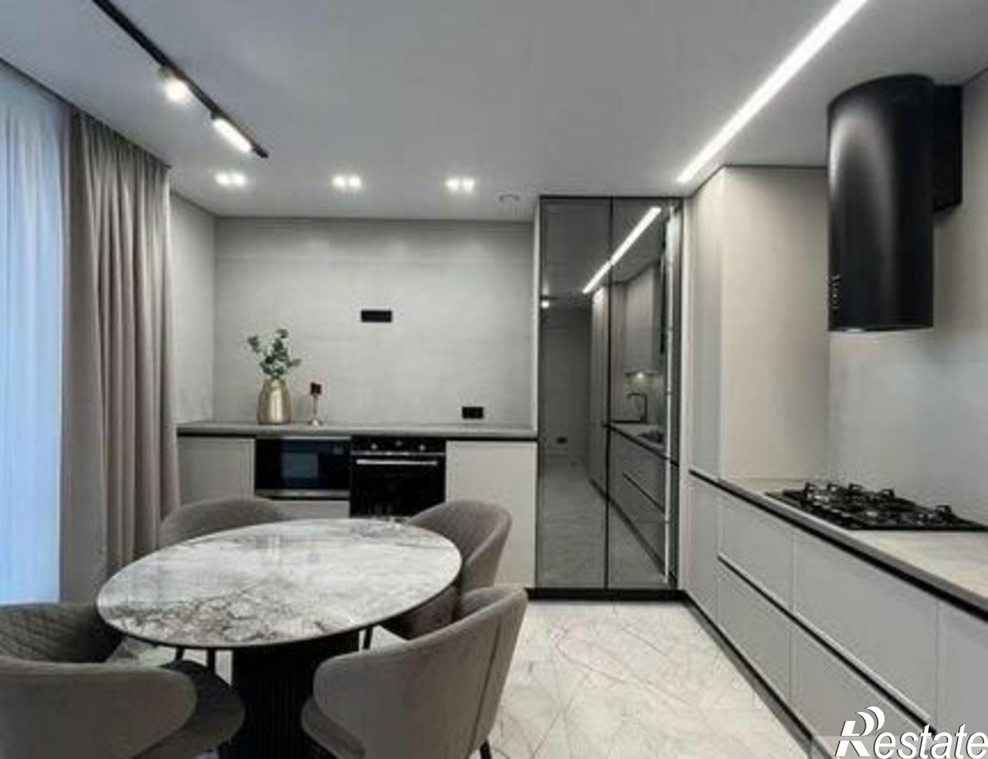 Купить квартиру за 15 500 000 рублей на ул Василия Копцова, 1