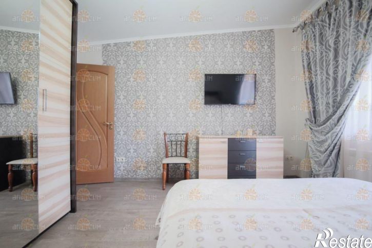 2-комн квартира Мира, 212