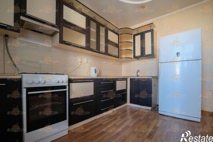 3-комн квартира Пирогова, 15