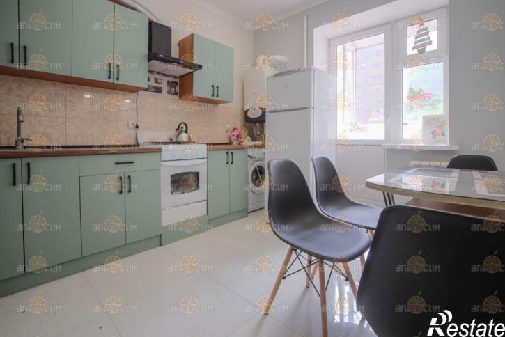 2-комн квартира Мира, 212