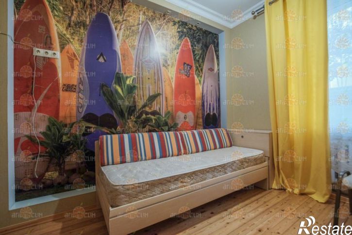 3-комн квартира Братский, 3