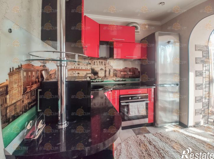 1-комн квартира Полеводческая, 1/8