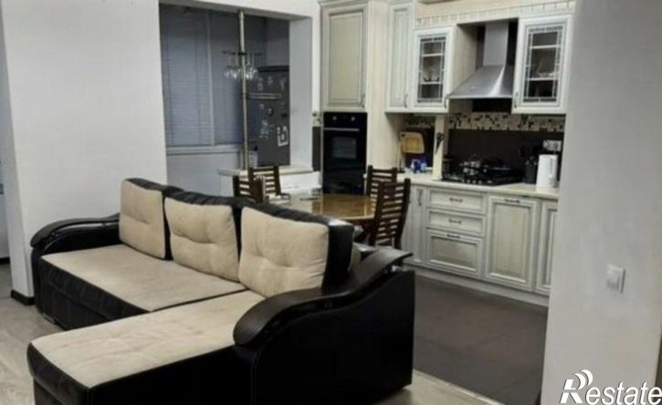 3-комн квартира ул Пирогова, 18 4,  д. 18 4,  к. 4