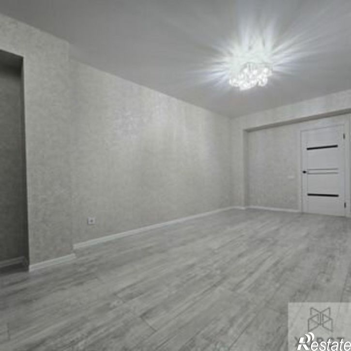 2-комн квартира ул 45 Параллель, 87,  д. 87