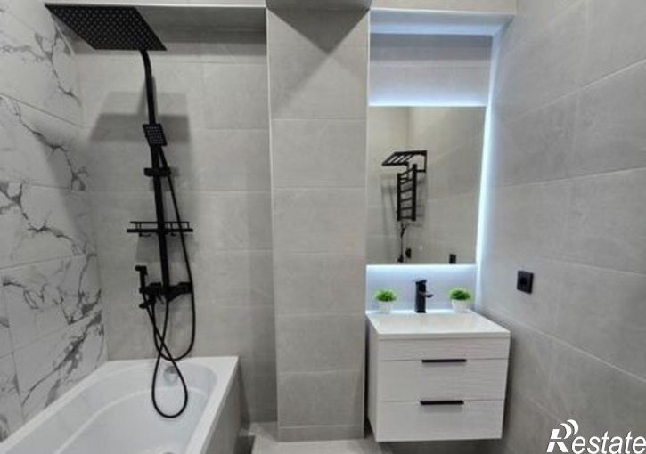 2-комн квартира ул 45 Параллель, 87,  д. 87