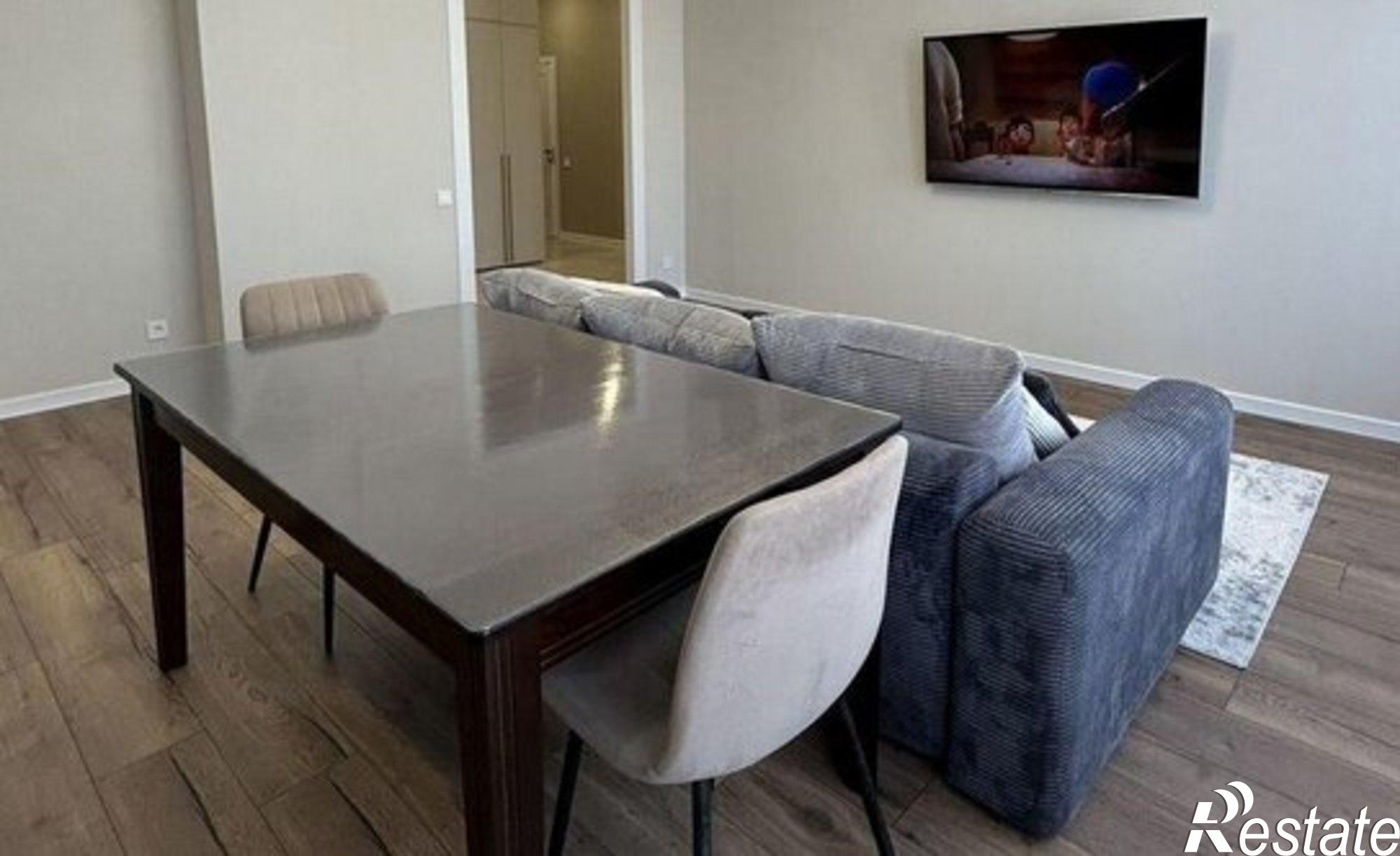 Купить квартиру за 12 800 000 рублей на улица 45-я Параллель, 3