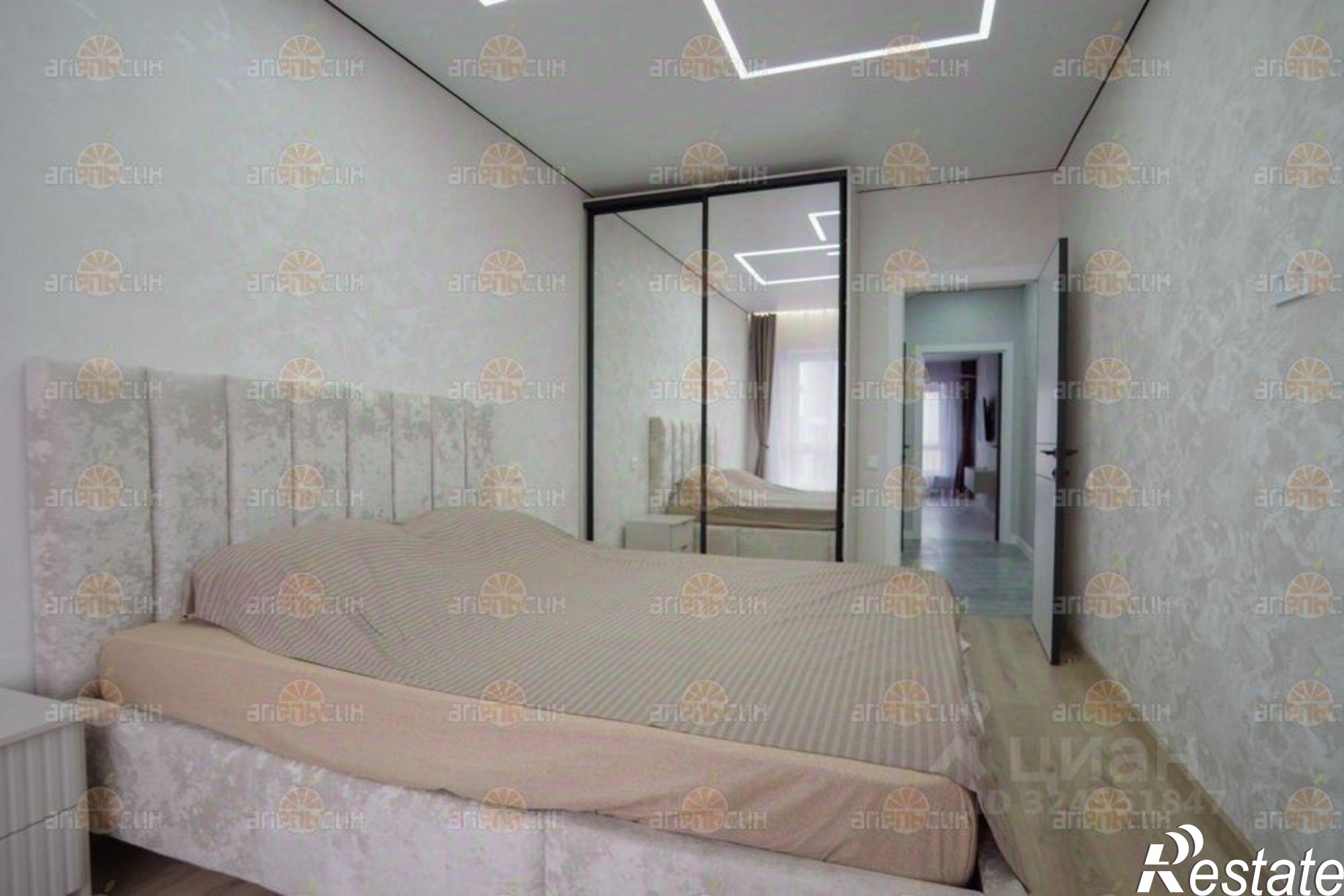 Сдать квартиру за 40 000 рублей на Российский проспект, 12