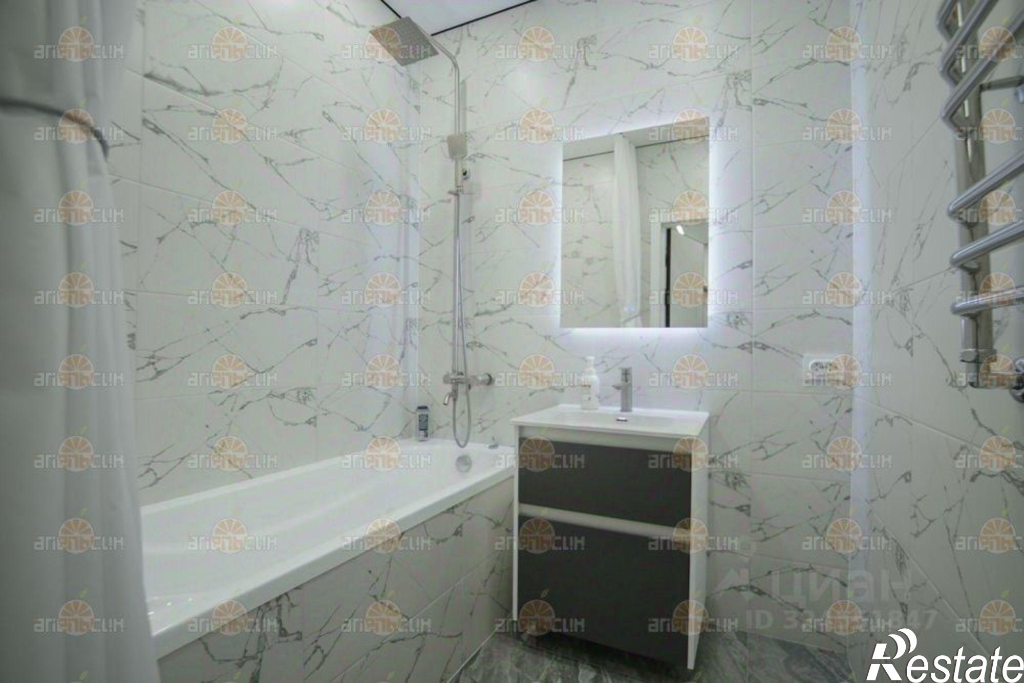 Сдать квартиру за 40 000 рублей на Российский проспект, 12