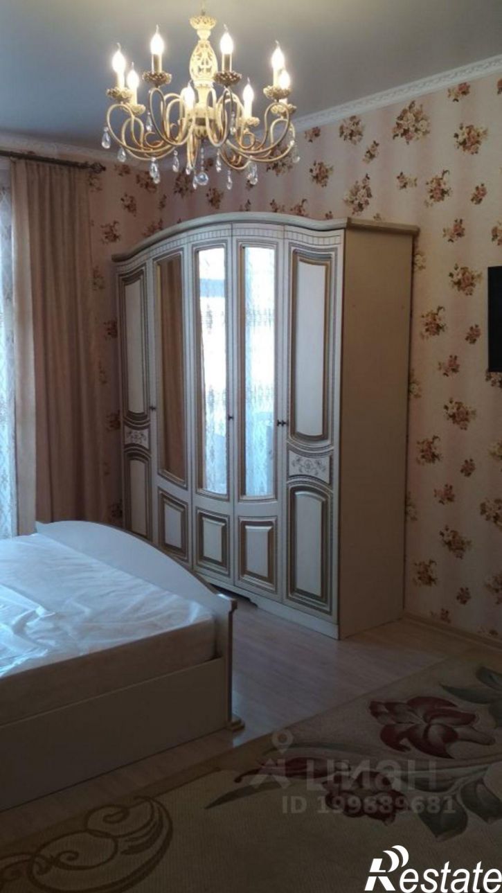 2-комн квартира улица Спартака, 2,  д. 2