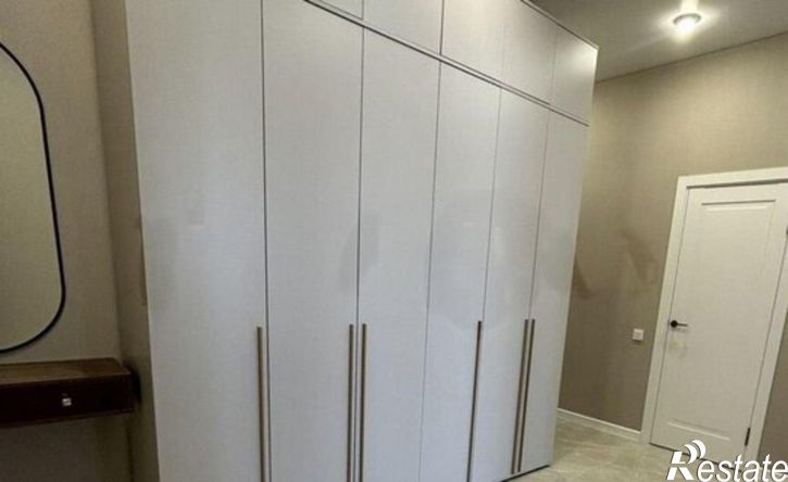 2-комн квартира в новом доме улица 45-я Параллель, 3,  д. 3