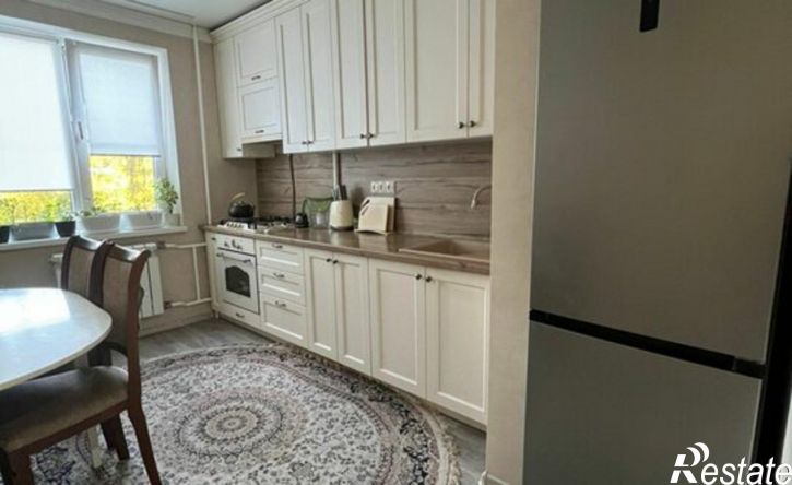 4-комн квартира улица 50 лет ВЛКСМ, 35/1,  д. 35/1