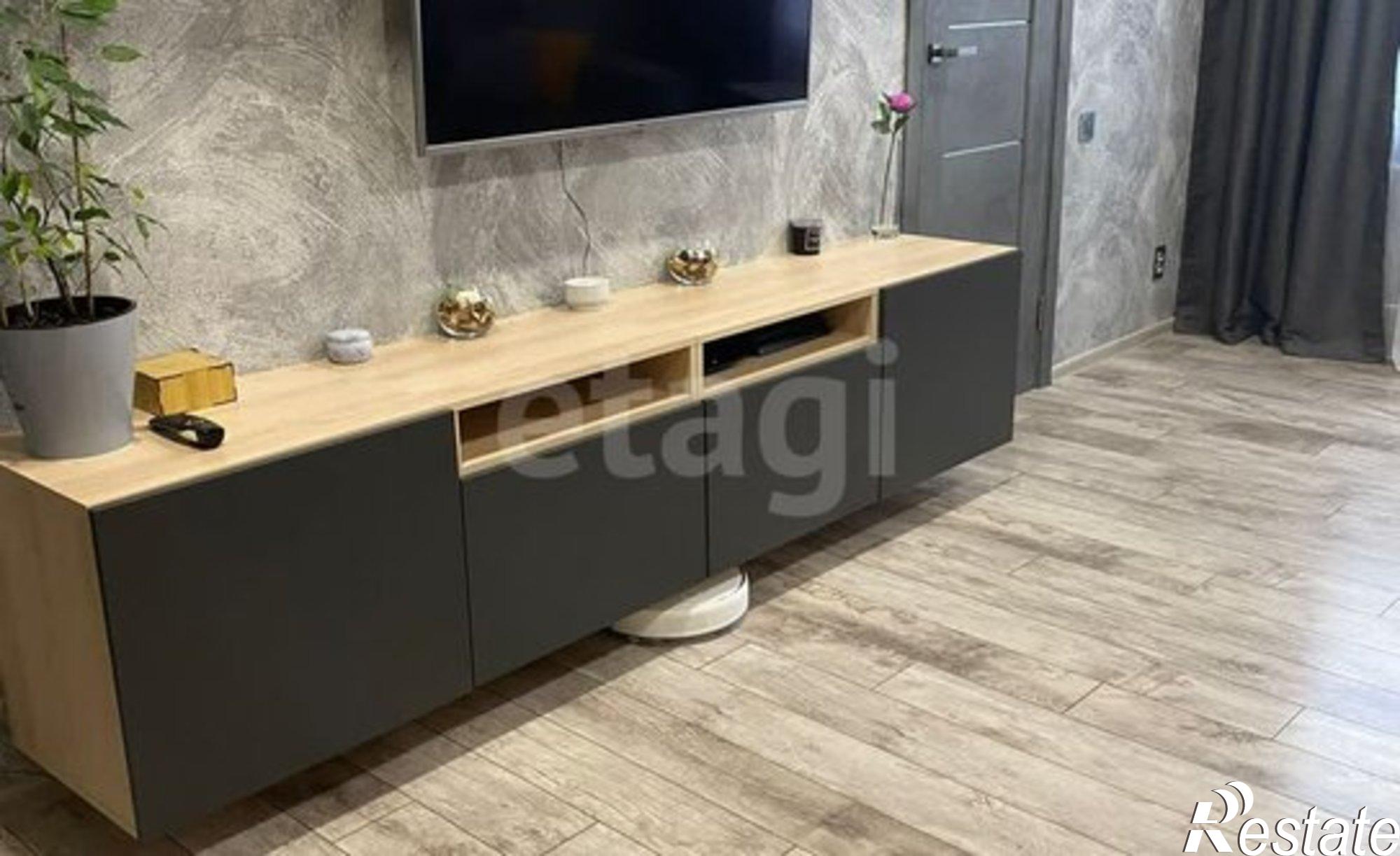 Купить квартиру за 5 600 000 рублей на ул 50 лет ВЛКСМ, 16/2