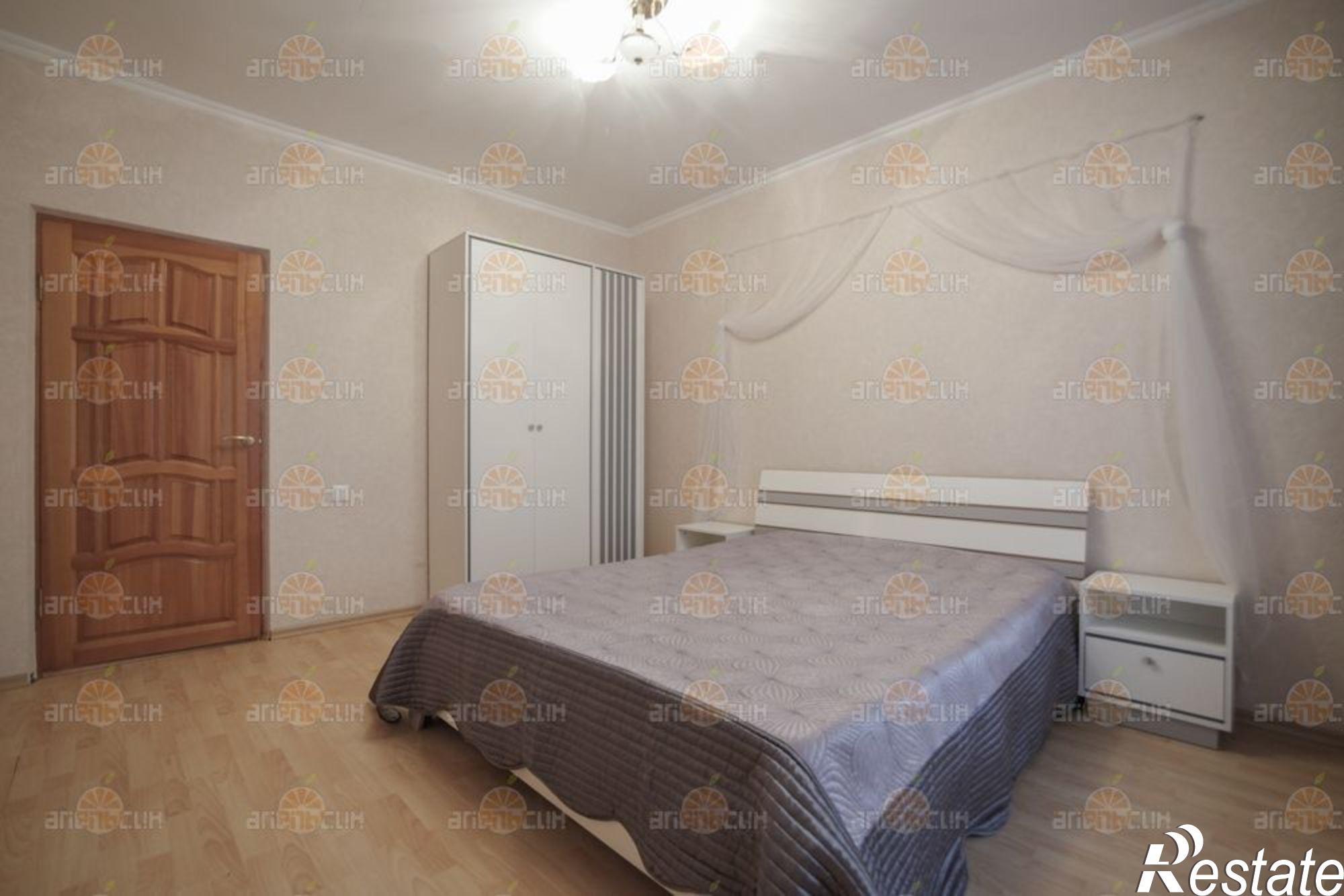 Сдать квартиру за 25 500 рублей на Пирогова, 44