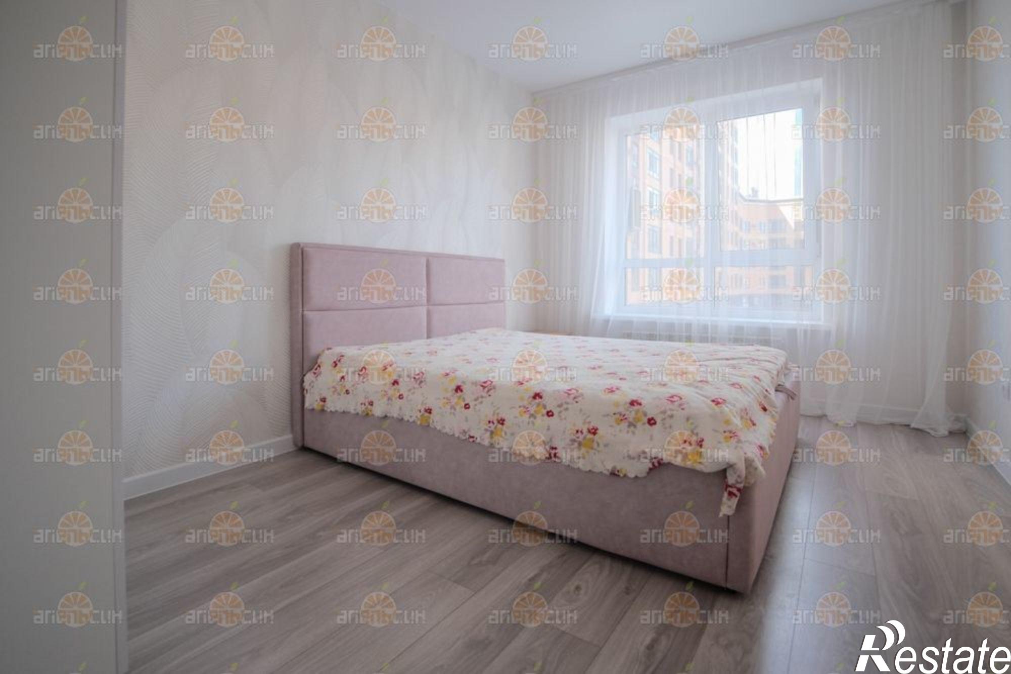 Сдать квартиру за 40 000 рублей на Матрены Наздрачевой, 3/3к1