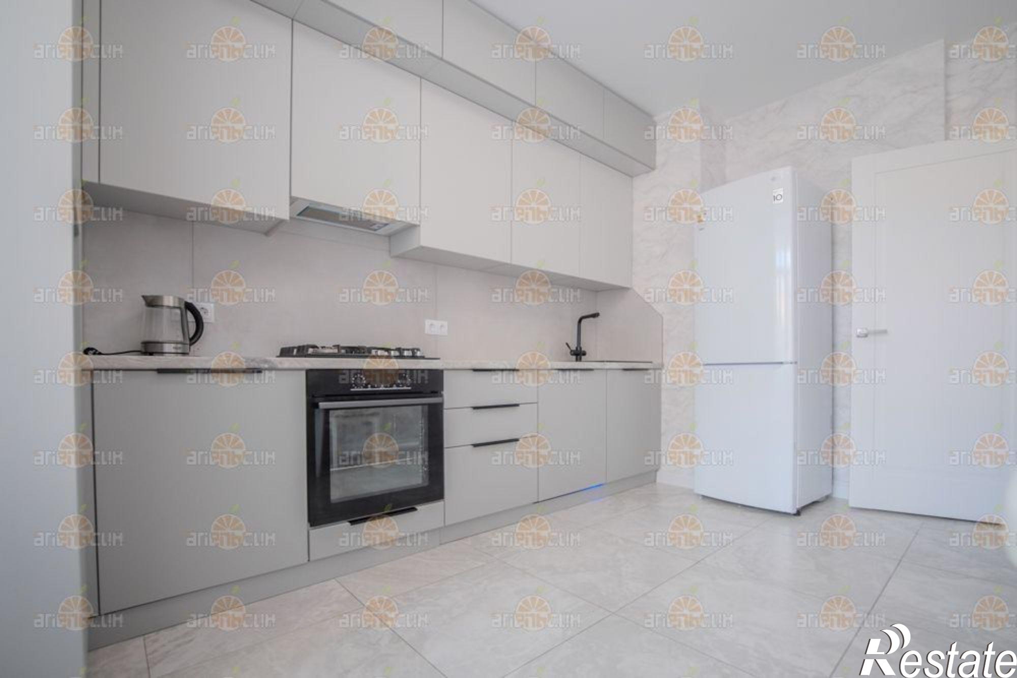 Сдать квартиру за 40 000 рублей на Матрены Наздрачевой, 3/3к1