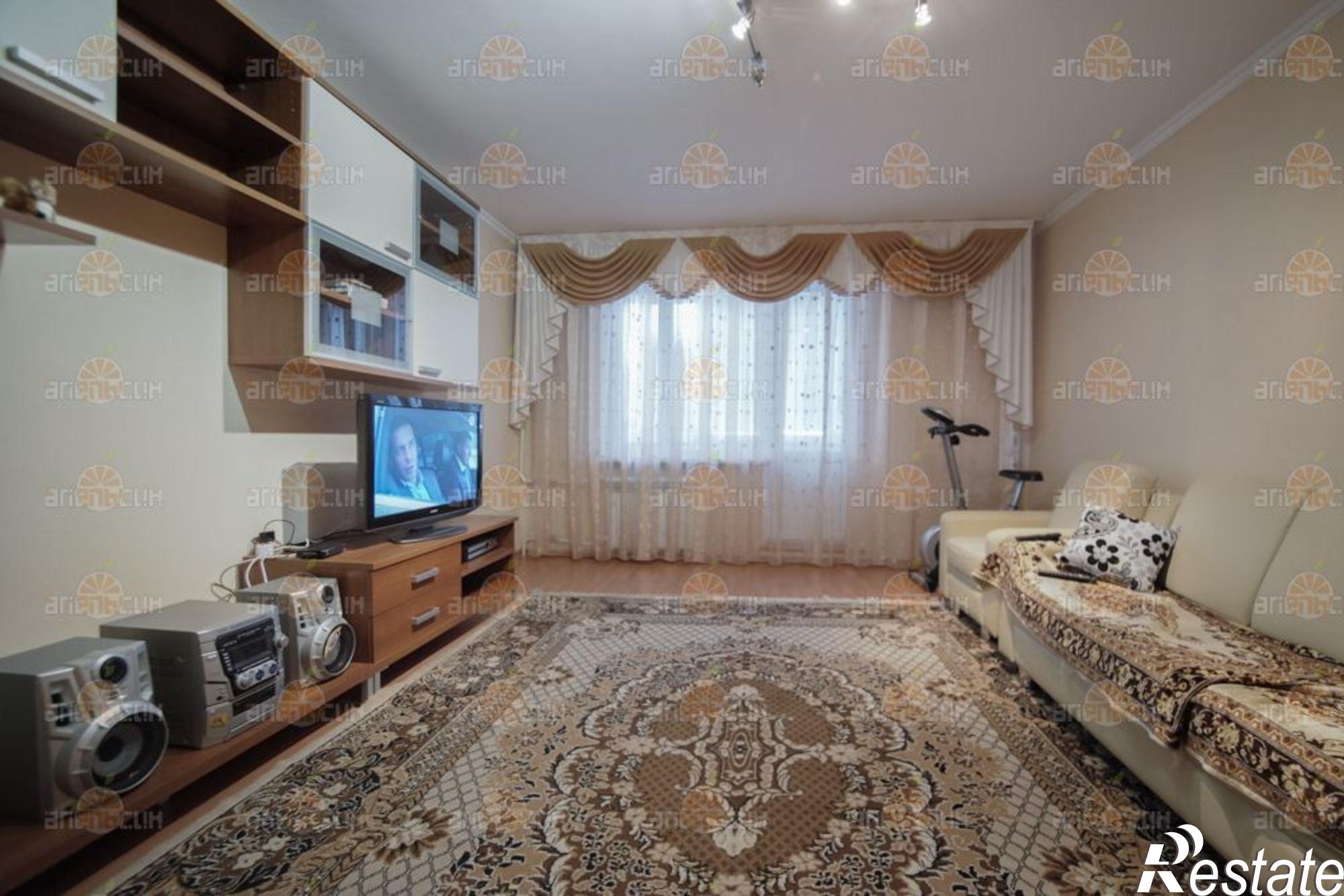 Сдать квартиру за 35 000 рублей на Розы Люксембург, 29