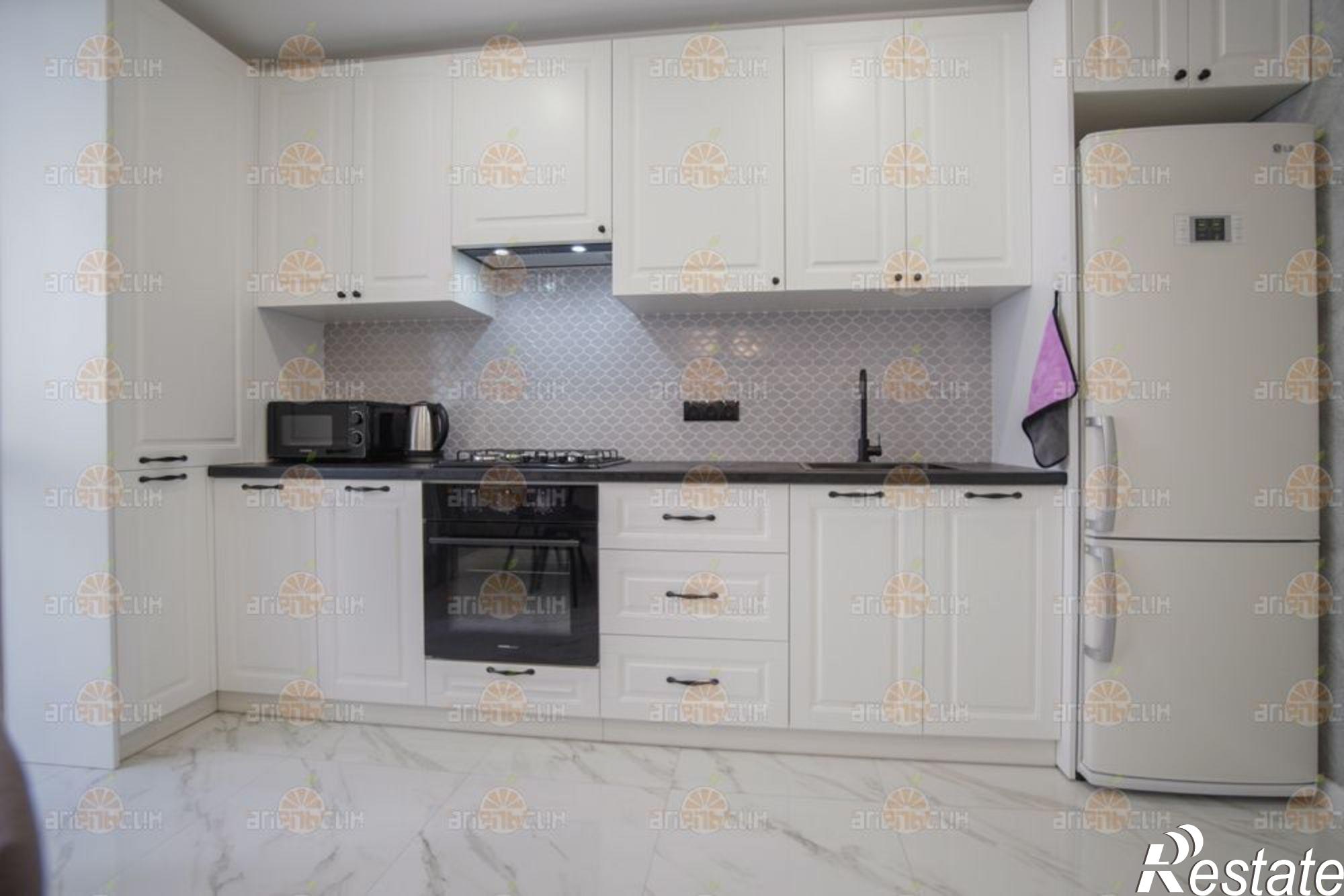 Сдать квартиру за 32 000 рублей на Рогожникова, 21/1