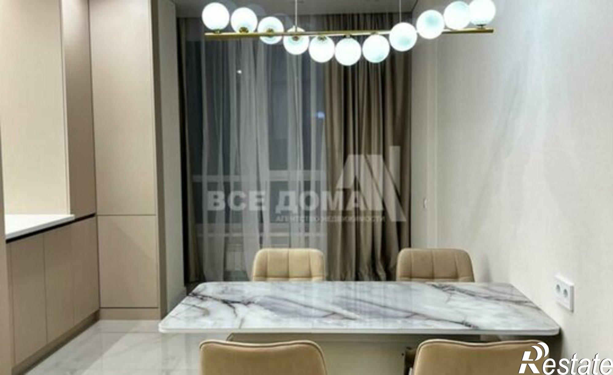 Купить квартиру за 9 800 000 рублей на улица Андрея Голуба, 12к2