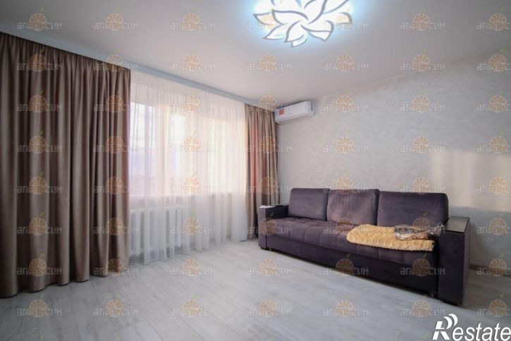 3-комн квартира 50 лет ВЛКСМ, 45