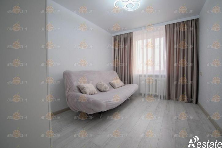 3-комн квартира 50 лет ВЛКСМ, 45