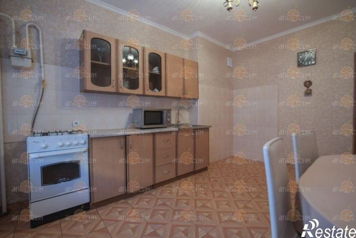 2-комн квартира Пирогова, 44