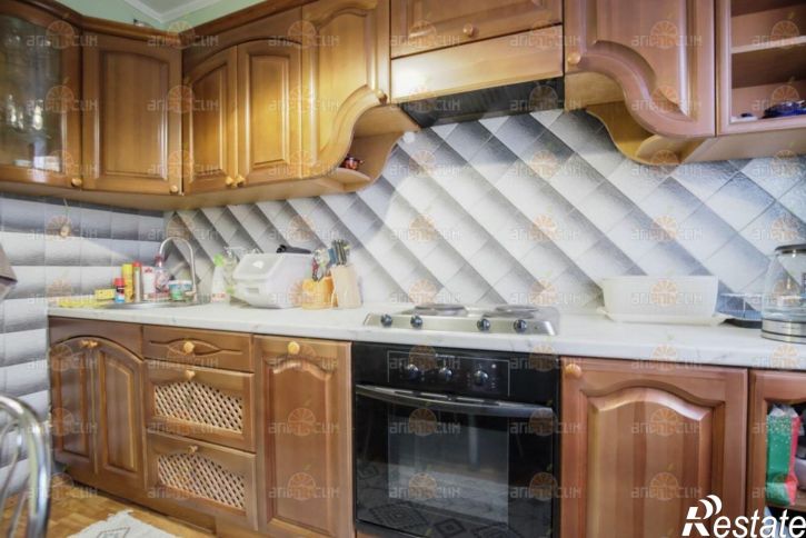 3-комн квартира Космонавтов, 4а