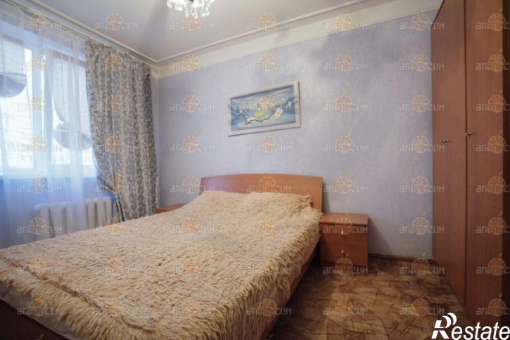 3-комн квартира Космонавтов, 4а