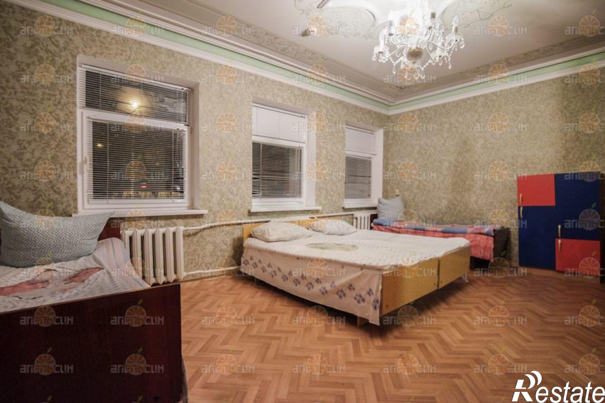 Сдать дачу, дом, коттедж за 120 000 рублей на Короткова, 144