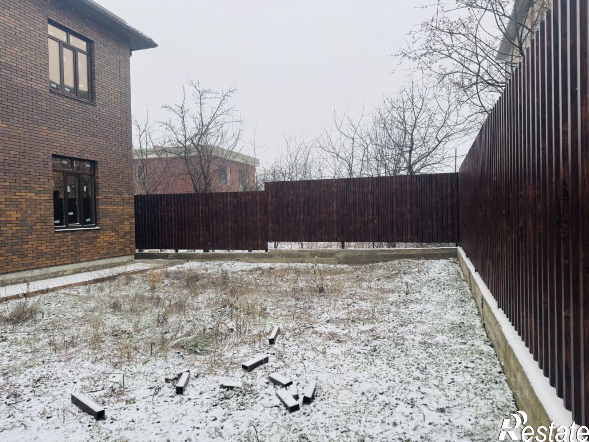 Купить дачу, дом, коттедж за 37 500 000 рублей на ул Осипенко, 117