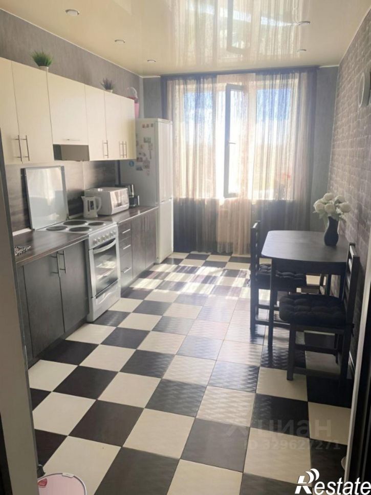 2-комн квартира улица Пирогова, 78,  д. 78