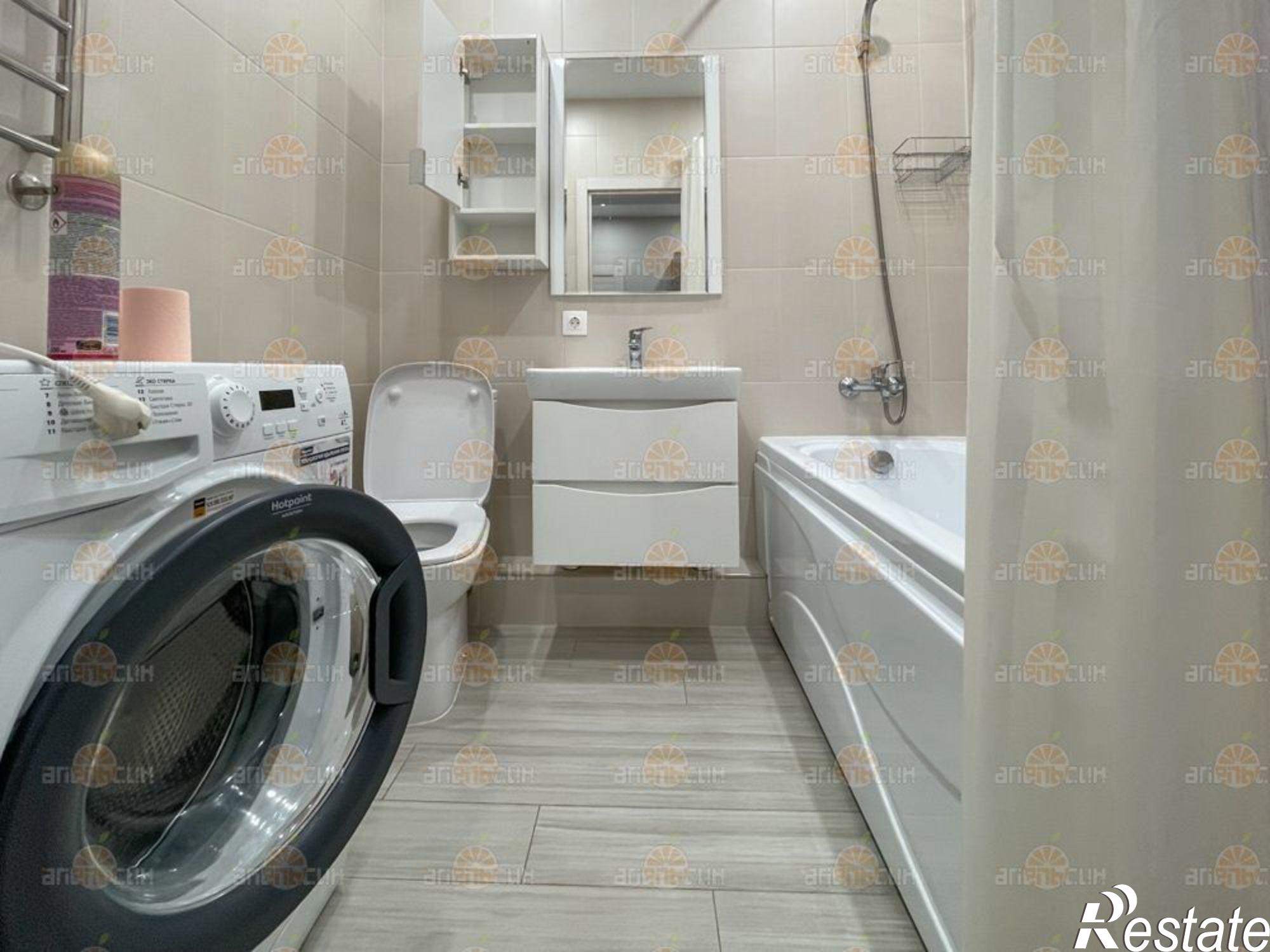 Сдать квартиру за 28 000 рублей на Доваторцев, 52а