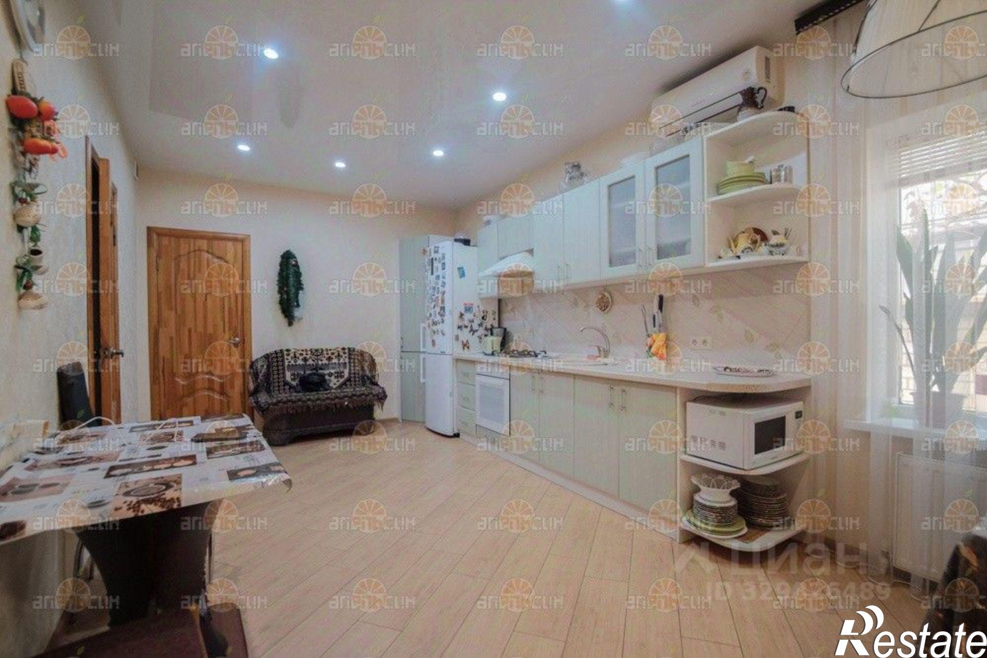 Сдать дачу, дом, коттедж за 35 000 рублей на ул Серова, 32