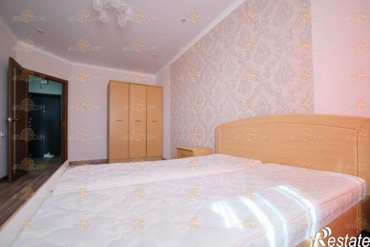 1-комн квартира Рогожникова, 1