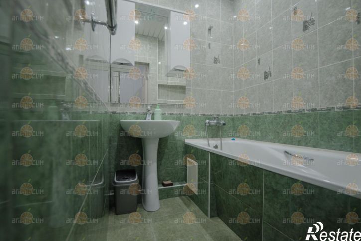 2-комн квартира Серова, 472/1