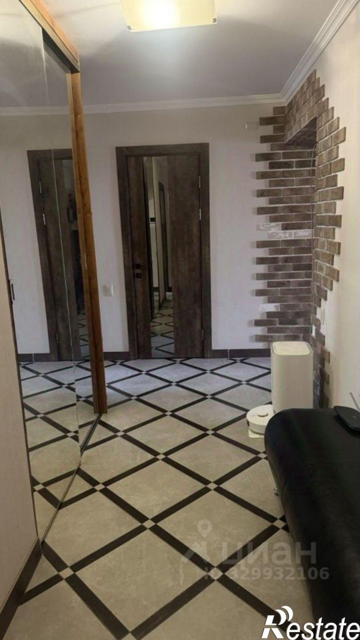 3-комн квартира Комсомольская улица, 81,  д. 81